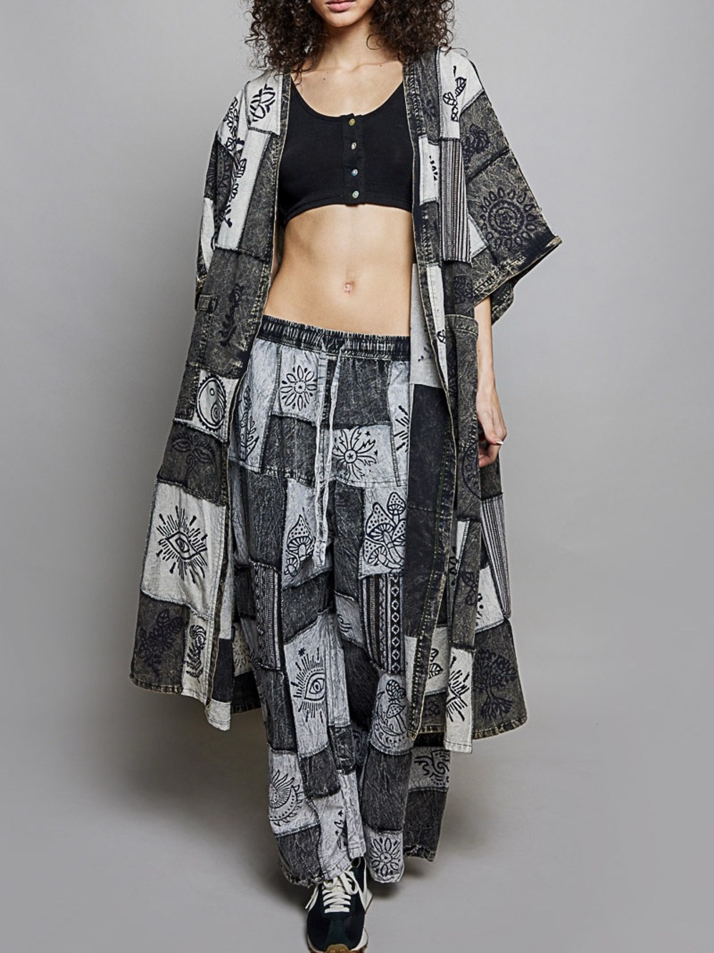 NWT POL Bohemian Black Vintage Wash Pattern Kimono Top One Size